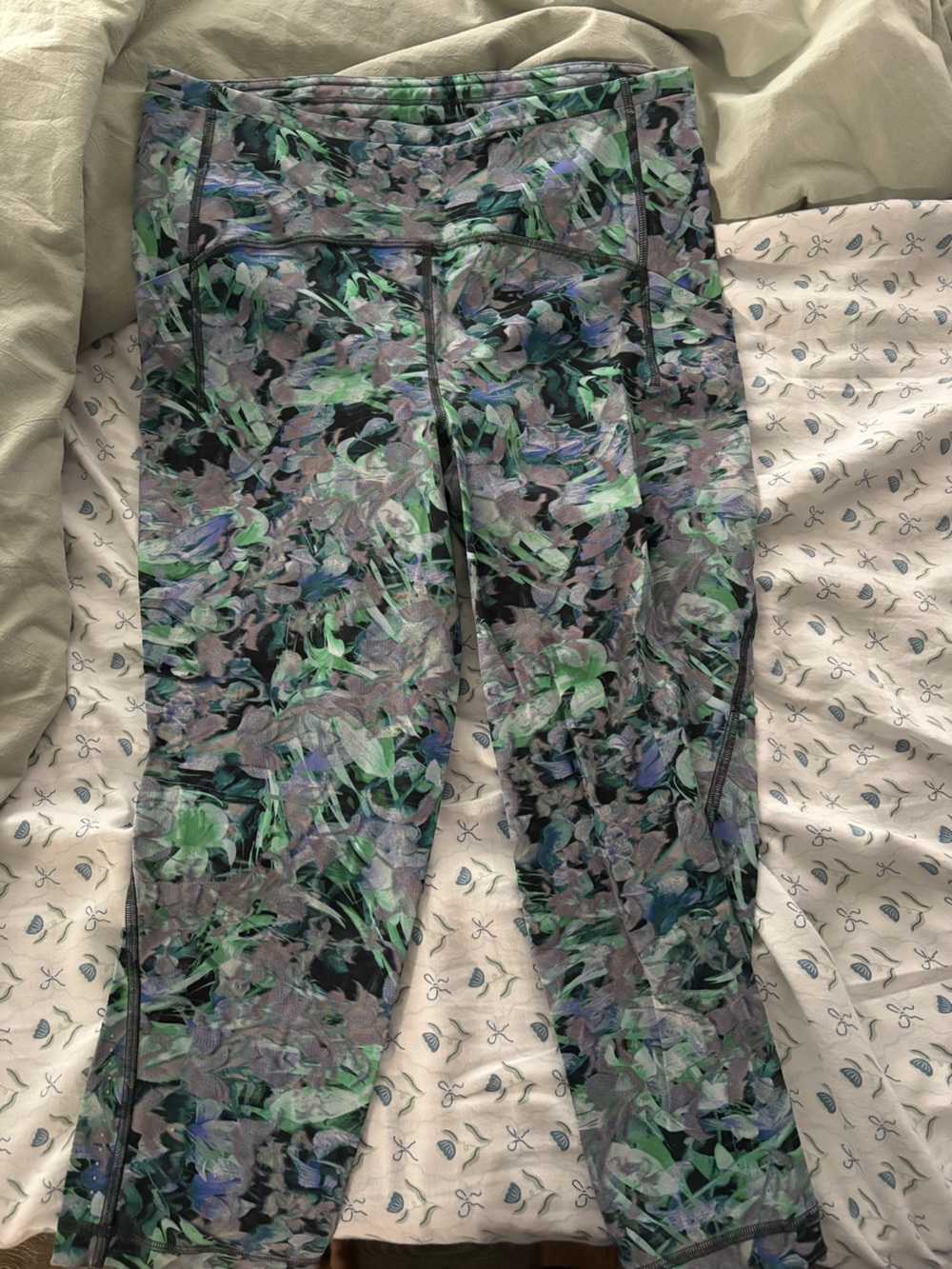 lululemon athletica Green, Blue & Gray Printed Leggings